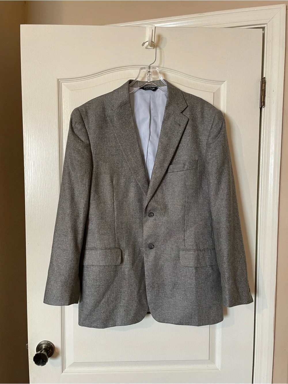 Jos A Bank Signature Collection 100% Silk Sport Coat Blazer Gray 41R Tailored